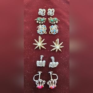 GUC Lot of 6 Pairs of Vintage Earrings (Rhinestone and Faux Pearl)